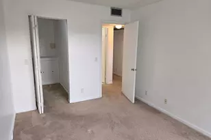 551 SW 135th Ave, Pembroke Pines, FL 33027 - Photo 9