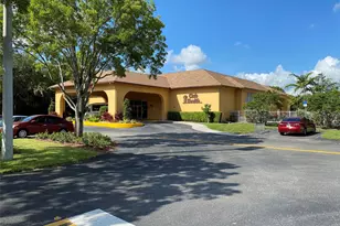 551 SW 135th Ave, Pembroke Pines, FL 33027 - Photo 31