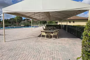 551 SW 135th Ave, Pembroke Pines, FL 33027 - Photo 21