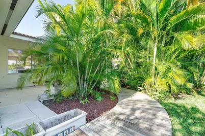1641 Poinsettia Drive, Fort Lauderdale, FL 33305 - Photo 3