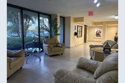 8900 Washington Boulevard #409, Pembroke Pines, FL 33025 - Photo 17