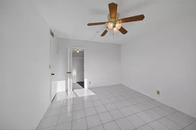 610 NE 12th Avenue #601, Hallandale Beach, FL 33009 - Photo 21