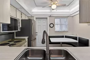 610 NE 12th Ave, Hallandale Beach, FL 33009 - Photo 21