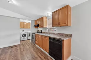 100 NW 217th Terrace, Pembroke Pines, FL 33029 - Photo 3