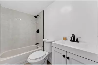 100 NW 217th Terrace, Pembroke Pines, FL 33029 - Photo 11