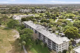 3850 Oaks Clubhouse Dr, Pompano Beach, FL 33069 - Photo 47