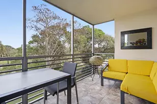 3850 Oaks Clubhouse Dr, Pompano Beach, FL 33069 - Photo 19