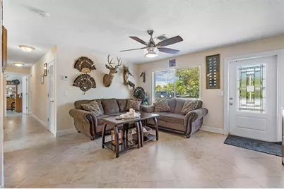 2135 NE 2nd Drive, Boca Raton, FL 33431 - Photo 5