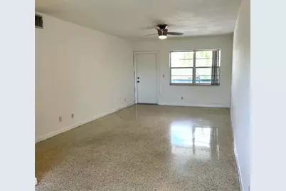 270 NE 40th Street #26, Oakland Park, FL 33334 - Photo 3