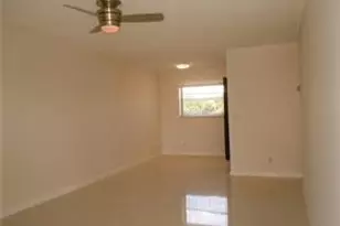 270 NE 40th St, Oakland Park, FL 33334 - Photo 7