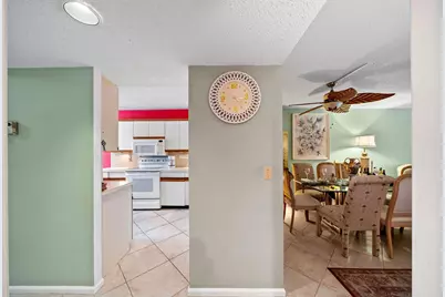 5306 Cedar Lake Drive #203, Boynton Beach, FL 33437 - Photo 11