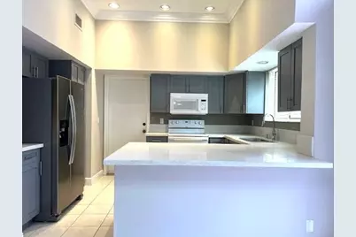 10110 NW 5th Street, Plantation, FL 33324 - Photo 7