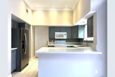 10110 NW 5th Street, Plantation, FL 33324 - Photo 5