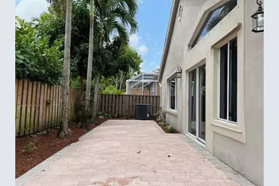 10110 NW 5th Street, Plantation, FL 33324 - Photo 37