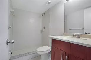 109 Lake Emerald Dr, Oakland Park, FL 33309 - Photo 19