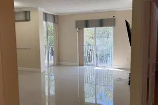 3225 NE 184th St, Aventura, FL 33160 - Photo 11