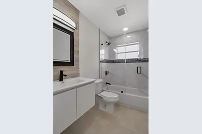 219 SE 13th Street, Deerfield Beach, FL 33441 - Photo 11