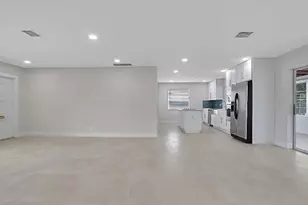 219 SE 13th St, Deerfield Beach, FL 33441 - Photo 7