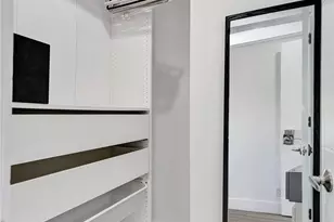 2502 NE 6th Ave, Wilton Manors, FL 33305 - Photo 31