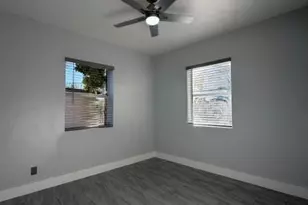 1966 NE 177th St, North Miami Beach, FL 33162 - Photo 15