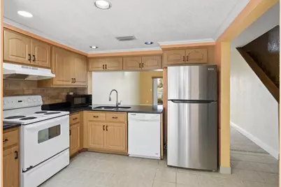 4759 NW 90th Avenue, Sunrise, FL 33351 - Photo 5