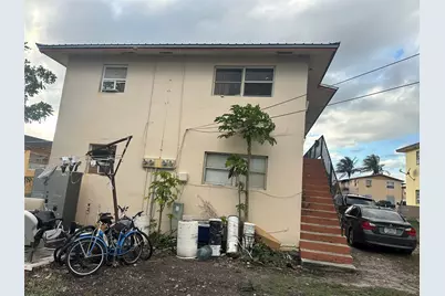 693 SW 5th Street, Belle Glade, FL 33430 - Photo 3