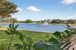3200 N Course Ln, Pompano Beach, FL 33069 - Photo 3