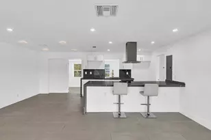 5710 SW 54th Ct, Davie, FL 33314 - Photo 11