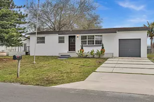 5710 SW 54th Ct, Davie, FL 33314 - Photo 3