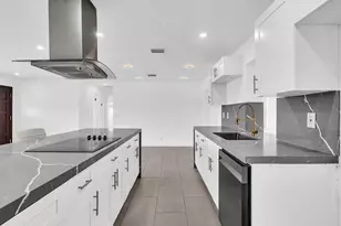 5710 SW 54th Ct, Davie, FL 33314 - Photo 23