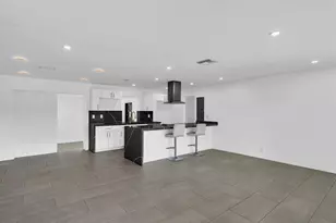 5710 SW 54th Ct, Davie, FL 33314 - Photo 7