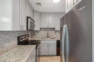 3040 NE 16th Ave, Oakland Park, FL 33334 - Photo 11