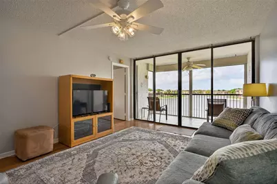 6239 Coral Lake Drive #6239, Margate, FL 33063 - Photo 21