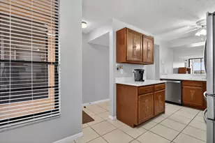6239 Coral Lake Dr, Margate, FL 33063 - Photo 7