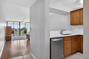 6239 Coral Lake Dr, Margate, FL 33063 - Photo 5