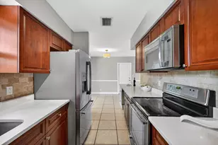 4781 NE 4th Ave, Oakland Park, FL 33334 - Photo 13