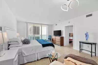 347 N New River Drive #1506, Fort Lauderdale, FL 33301 - Photo 3