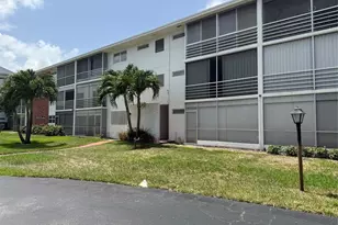 25 SE 13th St, Boca Raton, FL 33432 - Photo 9