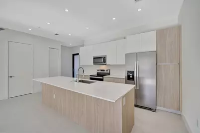 4208 NE 7th Terrace, Oakland Park, FL 33334 - Photo 13