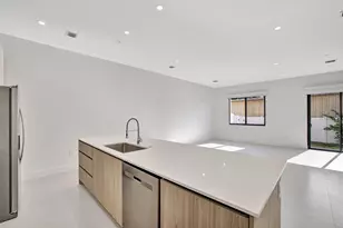 4208 NE 7th Terrace, Oakland Park, FL 33334 - Photo 5