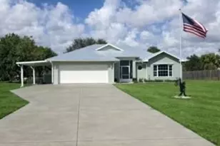 1301 SW 83rd Ave, Okeechobee, FL 34974 - Photo 1