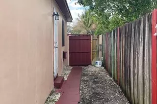 6103 Fletcher St, Hollywood, FL 33023 - Photo 19