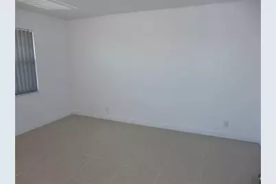 3243 104 Avenue, Coral Springs, FL 33065 - Photo 3