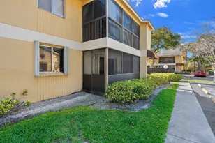 3053 N Oakland Forest Dr, Oakland Park, FL 33309 - Photo 5