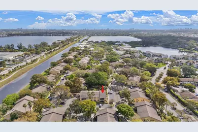 3053 N Oakland Forest Drive #102, Oakland Park, FL 33309 - Photo 31