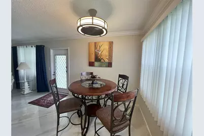 304 Oakridge Q #304, Deerfield Beach, FL 33442 - Photo 3