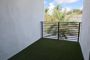 2511 Pierce St, Hollywood, FL 33020 - Photo 13