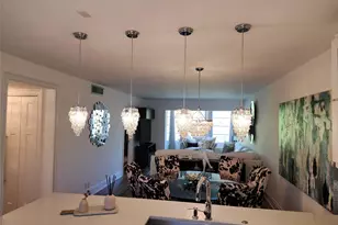 301 Cambridge Rd, Hollywood, FL 33024 - Photo 7