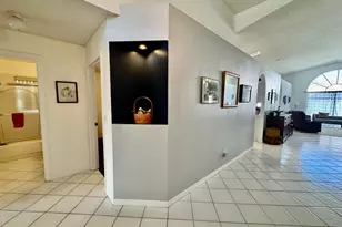 2865 SW 180th Ave, Miramar, FL 33029 - Photo 9