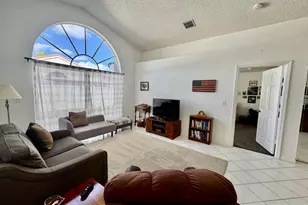 2865 SW 180th Ave, Miramar, FL 33029 - Photo 11